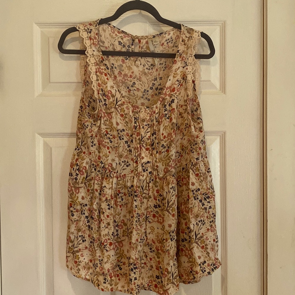 Womens tank top size large